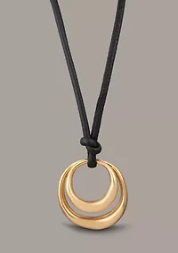 Overlay Circle Pendant Necklace
