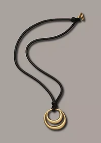 Overlay Circle Pendant Necklace