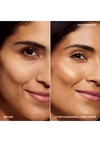 True Highlight™ Weightless Illuminator Highlighter