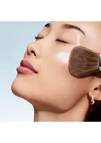True Highlight™ Weightless Illuminator Highlighter