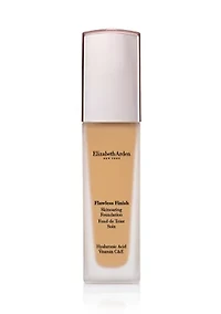 Flawless Finish Skincaring Foundation with Hyaluronic Acid, Vitamin C & E