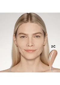 Futurist Soft Touch Brightening Skincealer Concealer with Vitamin C