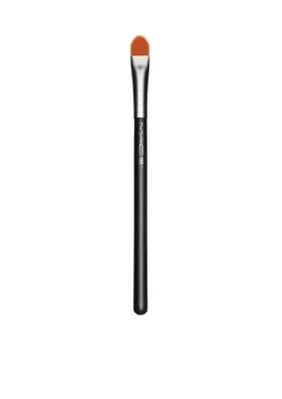 195 Concealer Brush