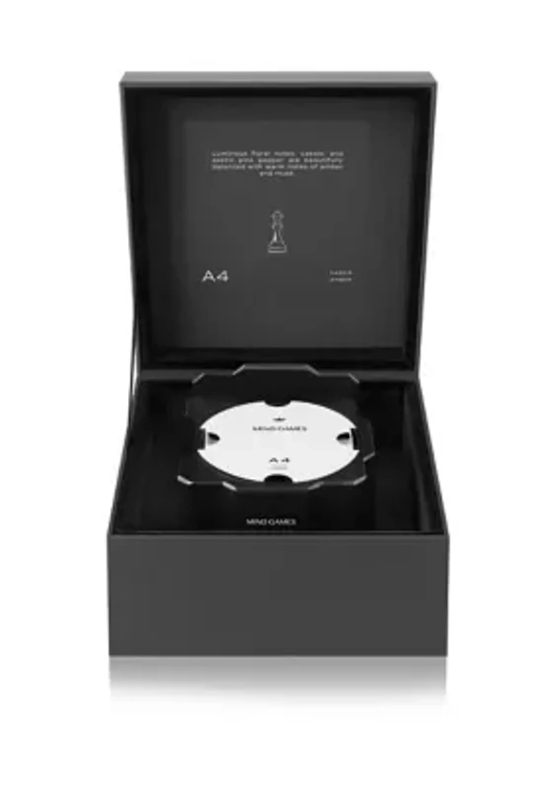 A4 Cassis Amber 10 oz Luxury Candle