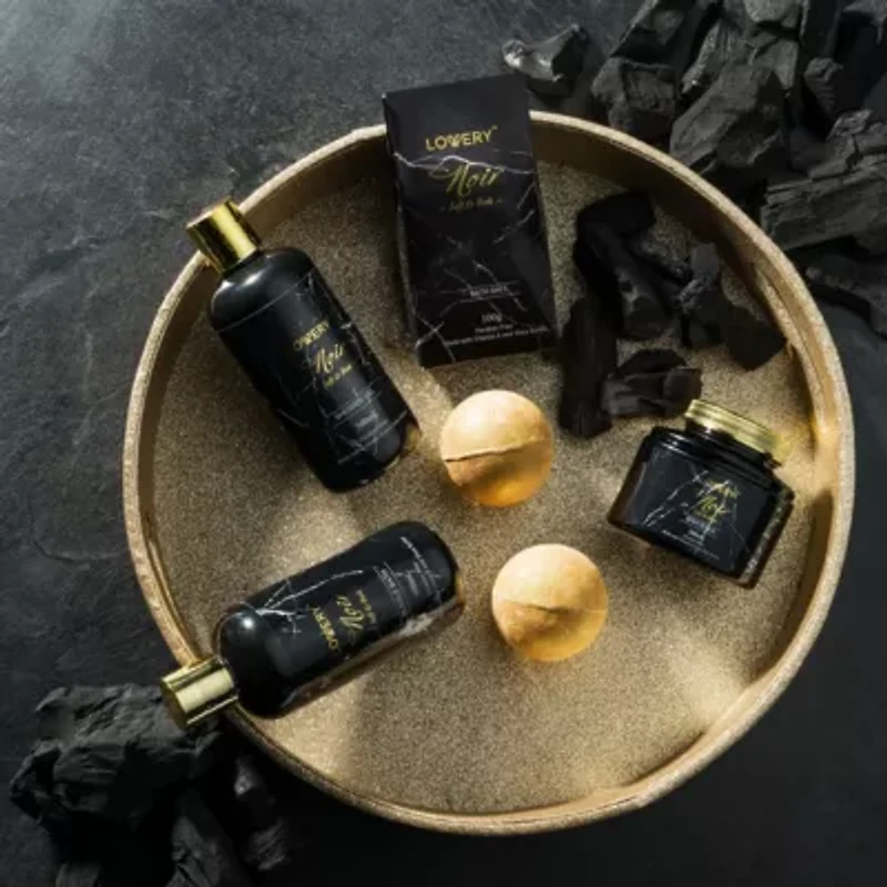 Deluxe Noir Bath and Body Kit with 24 Karate Gold Bath Bombs - Relaxing Spa Bag