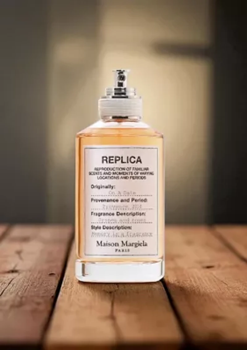 Replica On A Date Eau de Toilette Spray 