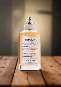 Replica On A Date Eau de Toilette Spray 