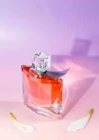 La Vie Est Belle Ladies by Lancome Eau de Parfum Spray