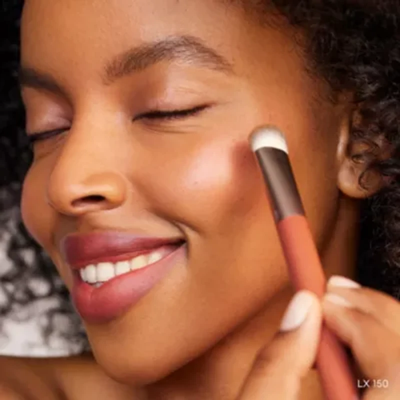 Blush Brush