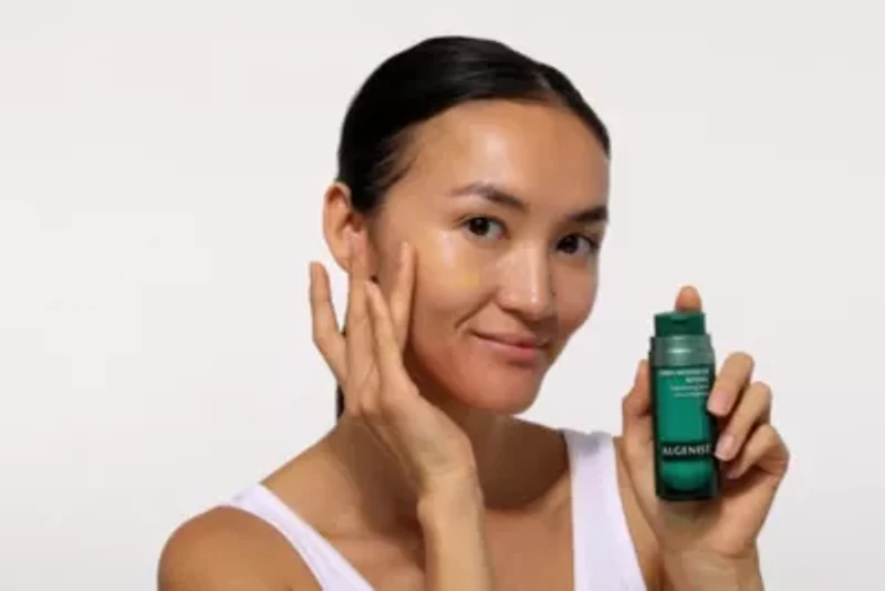 Green Microalgae Retinol Plus Regenerating Serum