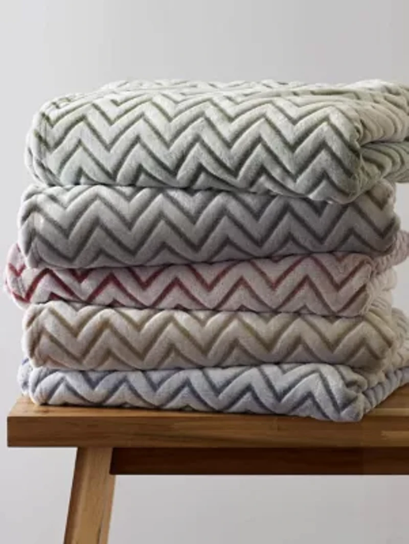 Chevron Plush Throw Blanket