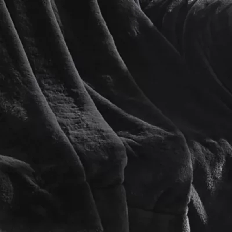 Vince Camuto Soft Faux Rabbit Fur Black 60x70 Throw Gift Box