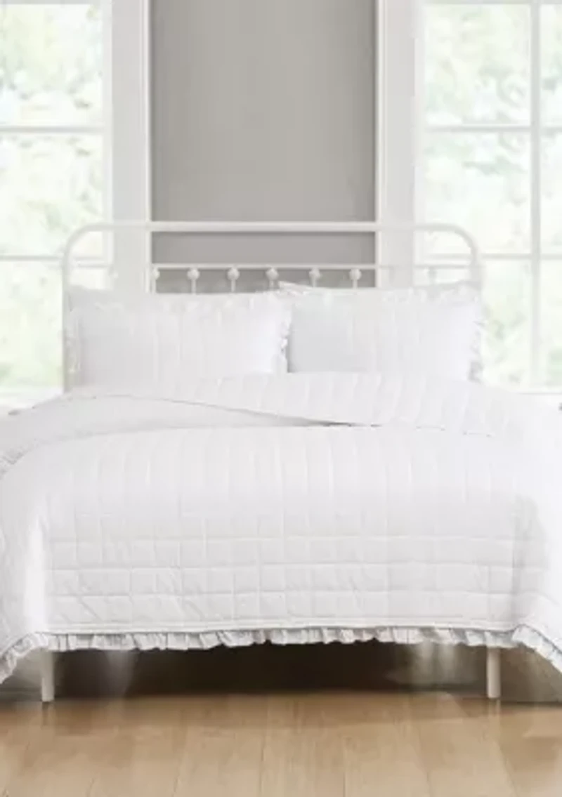 The Farmhouse by Rachel Ashwell Ruffled Washed Cotton White King 3 Piece Quilt Set