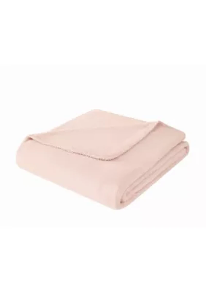 The Farmhouse by Rachel Ashwell Strawberry Delight 50x70 Throw