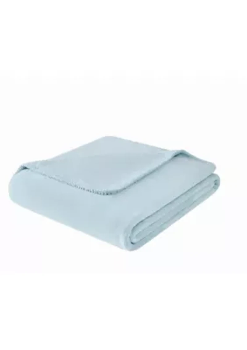 The Farmhouse by Rachel Ashwell Strawberry Delight 50x70 Throw