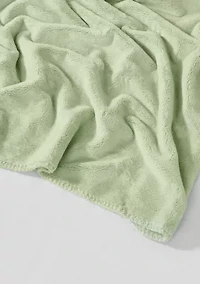 The Farmhouse by Rachel Ashwell Strawberry Delight 50x70 Throw