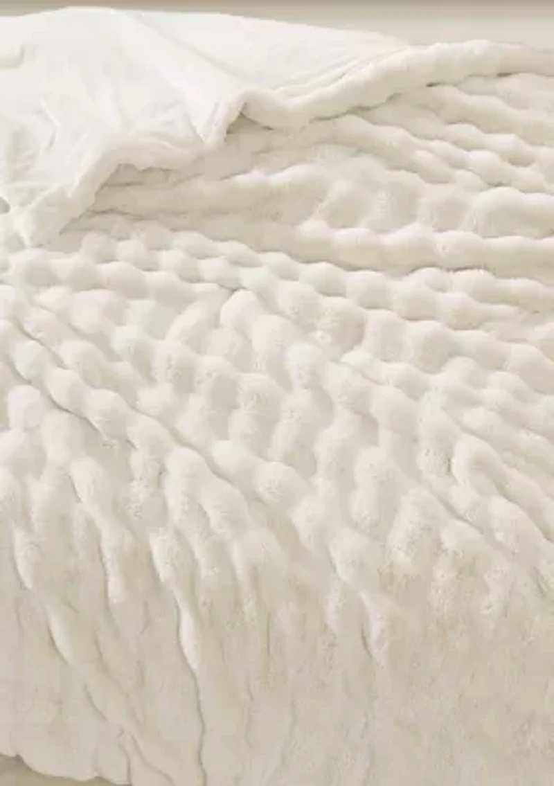 Brooklyn Loom Bubble Faux Fur Bed Blanket