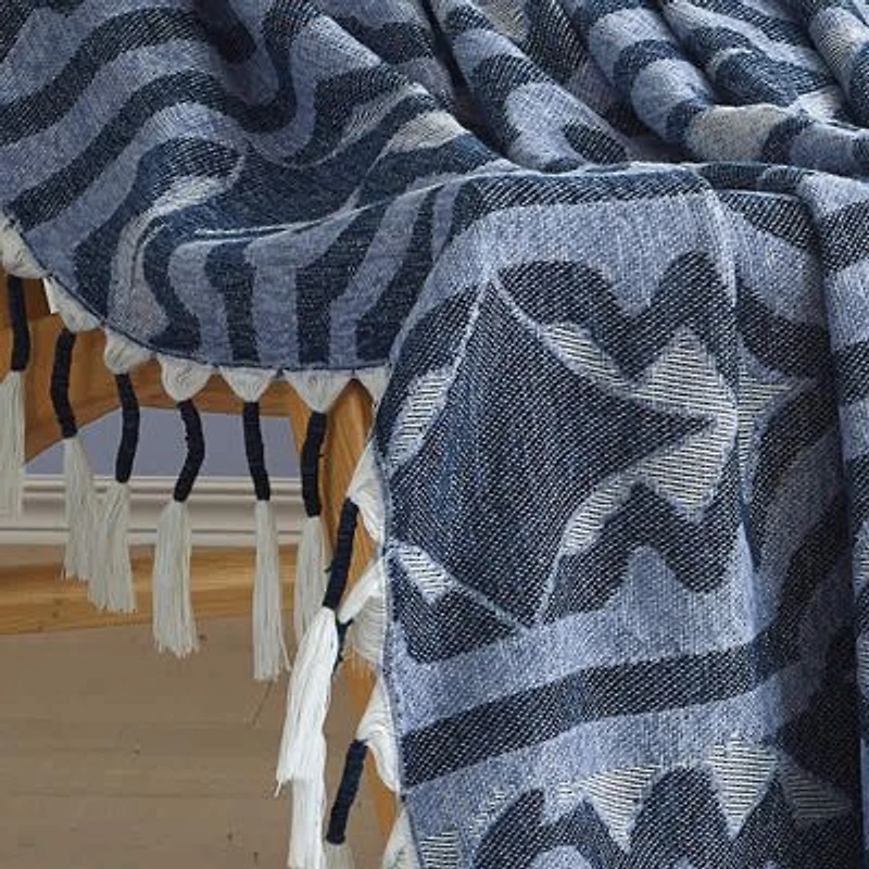 Profil Woven Throw by Jungalow