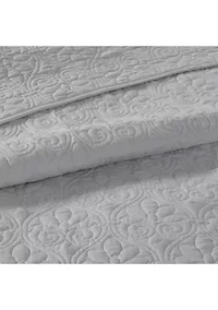 Quebec 3 Piece Reversible Quilt Set