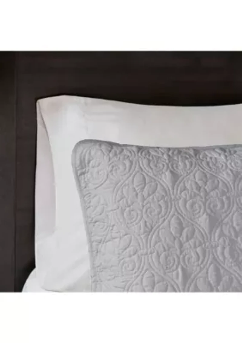 Quebec 3 Piece Reversible Quilt Set