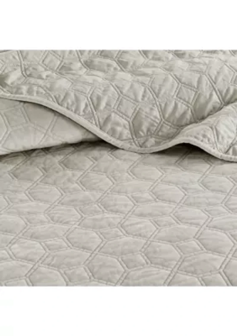 Harper Velvet 3 Piece Quilt Set