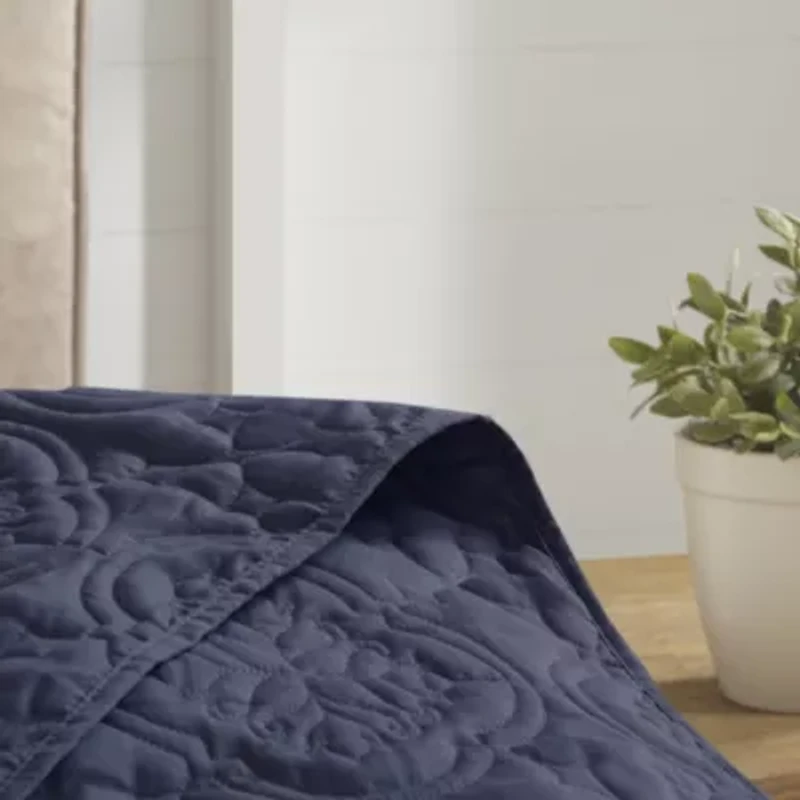 Oakley 3 Piece Reversible Bedspread Set