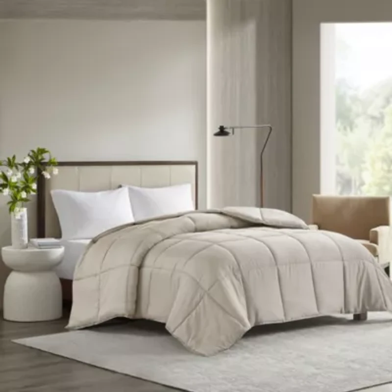 Winfield Percale Luxury Down Alternative Comforter