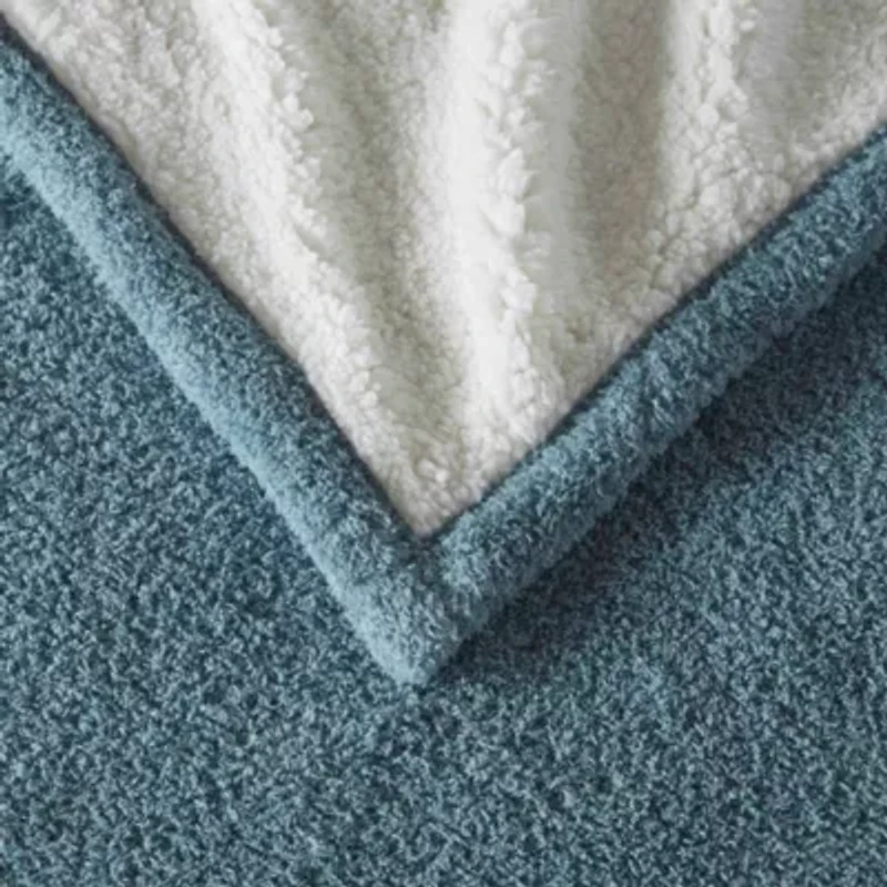 Amira Dream Soft Heated Throw