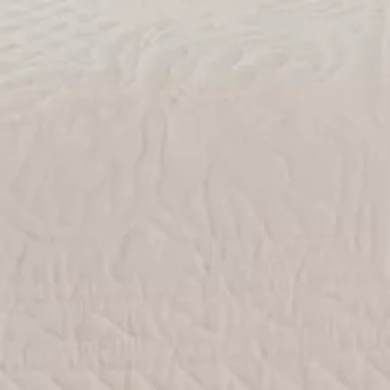 Tuscany 3 Piece Reversible Scalloped Edge Quilt Set