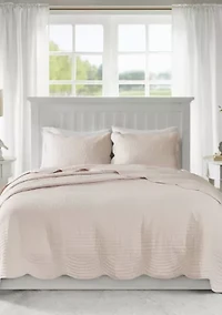 Tuscany 3 Piece Reversible Scalloped Edge Quilt Set