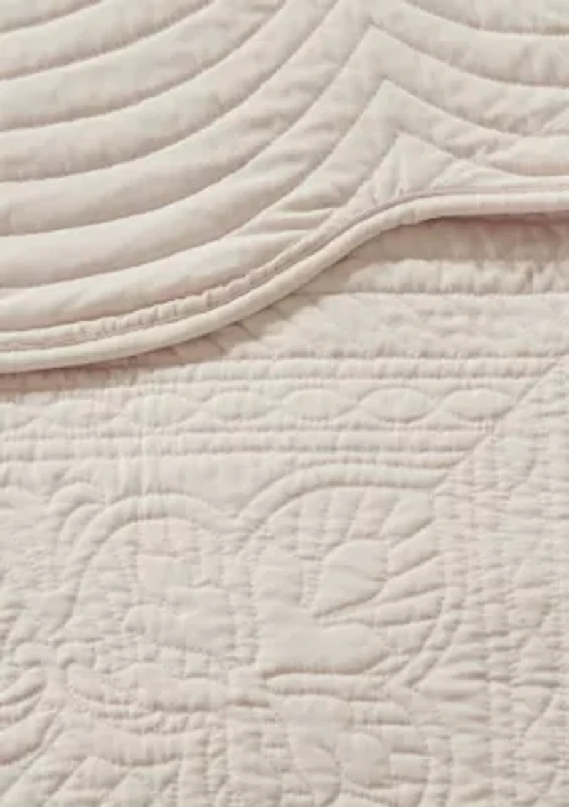 Tuscany 3 Piece Reversible Scalloped Edge Quilt Set