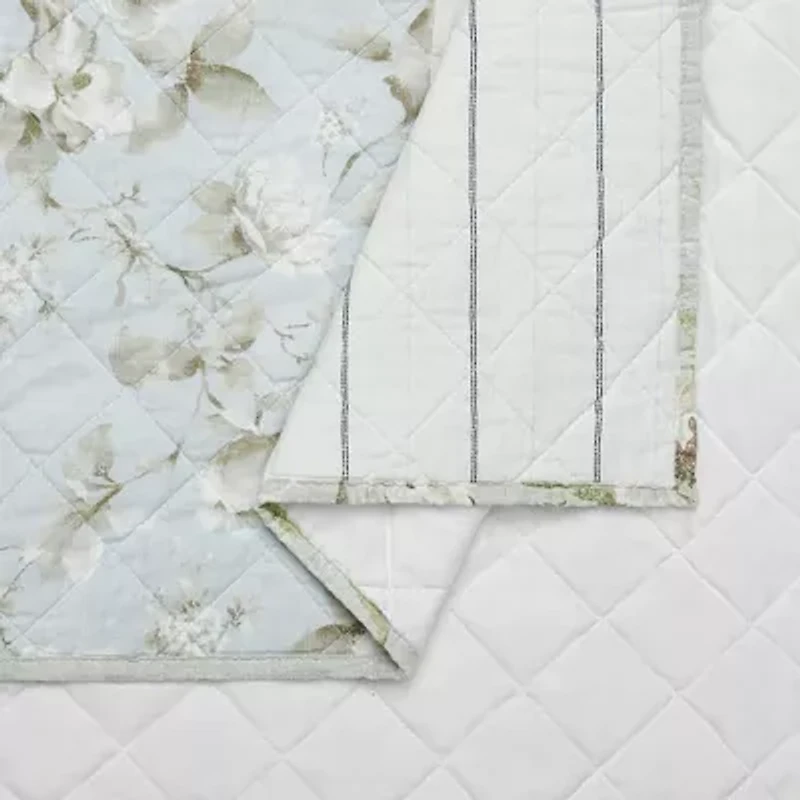 Claire Quilt Set