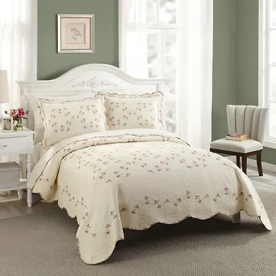 Felisa Floral Embroidered Quilt Set