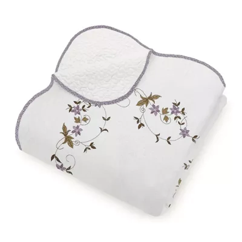 Gwen Floral Embroidered Quilt Set