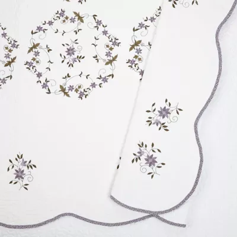 Gwen Floral Embroidered Quilt Set