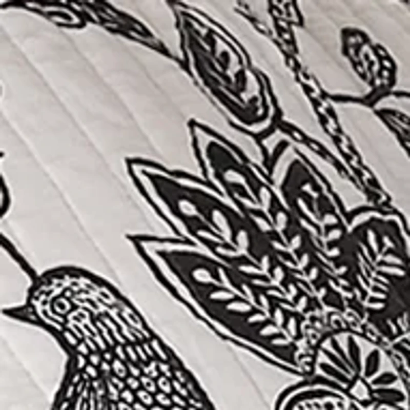 Tanzie Black Quilt Set