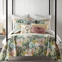 Ashika Quilt Set