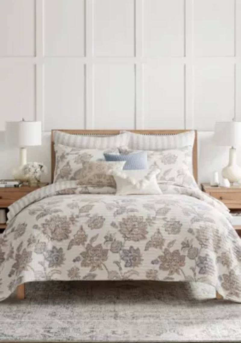 Selesta Blue Quilt Set