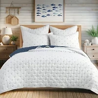 Embroidered Swiss Dot Quilt Set
