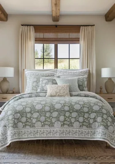 Adare Quilt Set
