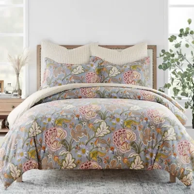 Angelica Comforter Set