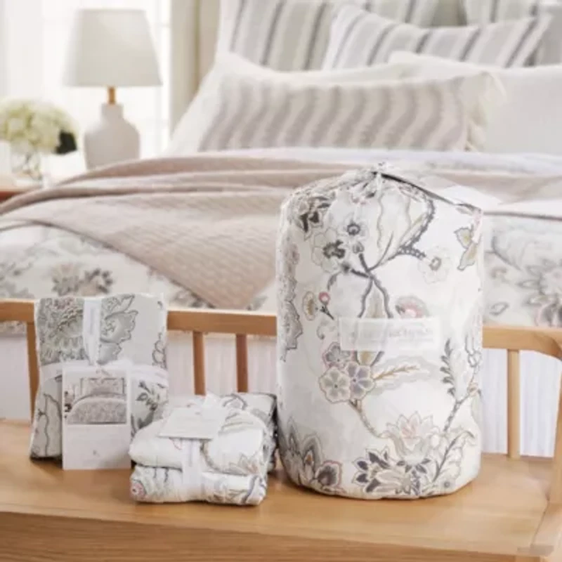 Ophelia Comforter Set