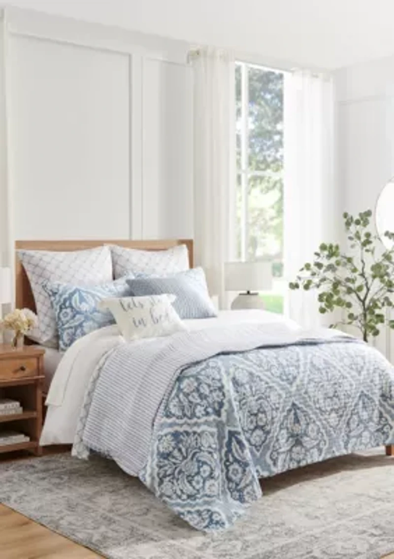 Becker Blue Quilt Set