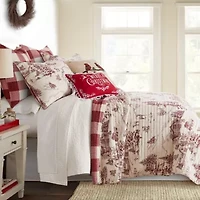 Winter Sleigh Ride Red Quilt Set