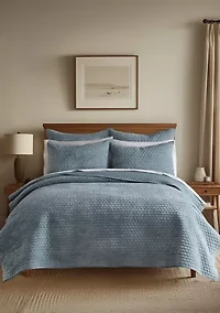 Velvet Stitch Quilt Set