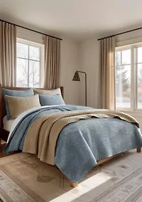 Velvet Stitch Quilt Set