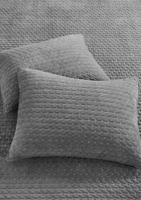 Velvet Stitch Quilt Set