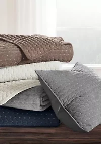 Velvet Stitch Quilt Set