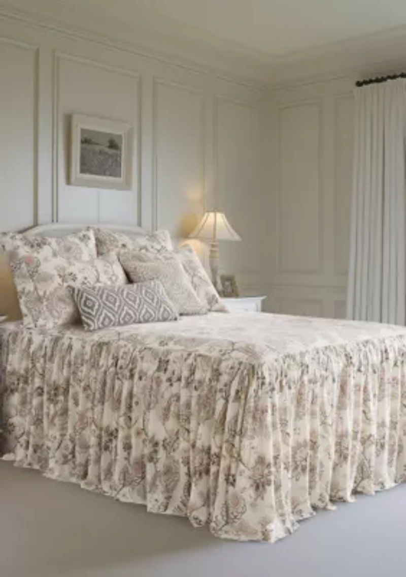 Ophelia Bedspread Set