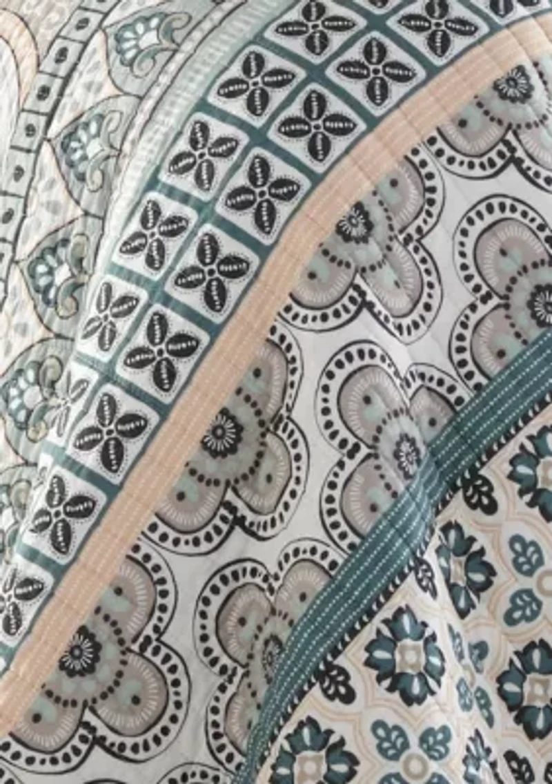 Addie Quilt Set